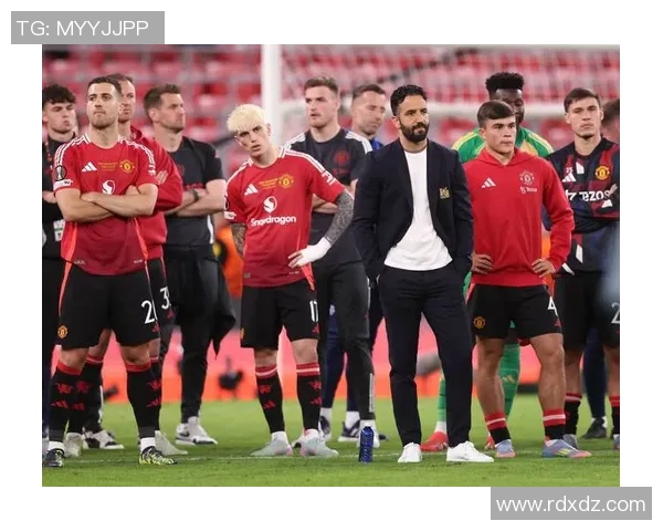 曼联引援策略受挫:7300万英镑转会致球员估值暴跌,阿莫林战术体系下财政损失加剧